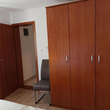 Seaside Apartments Laurus Murter Bagian luar foto